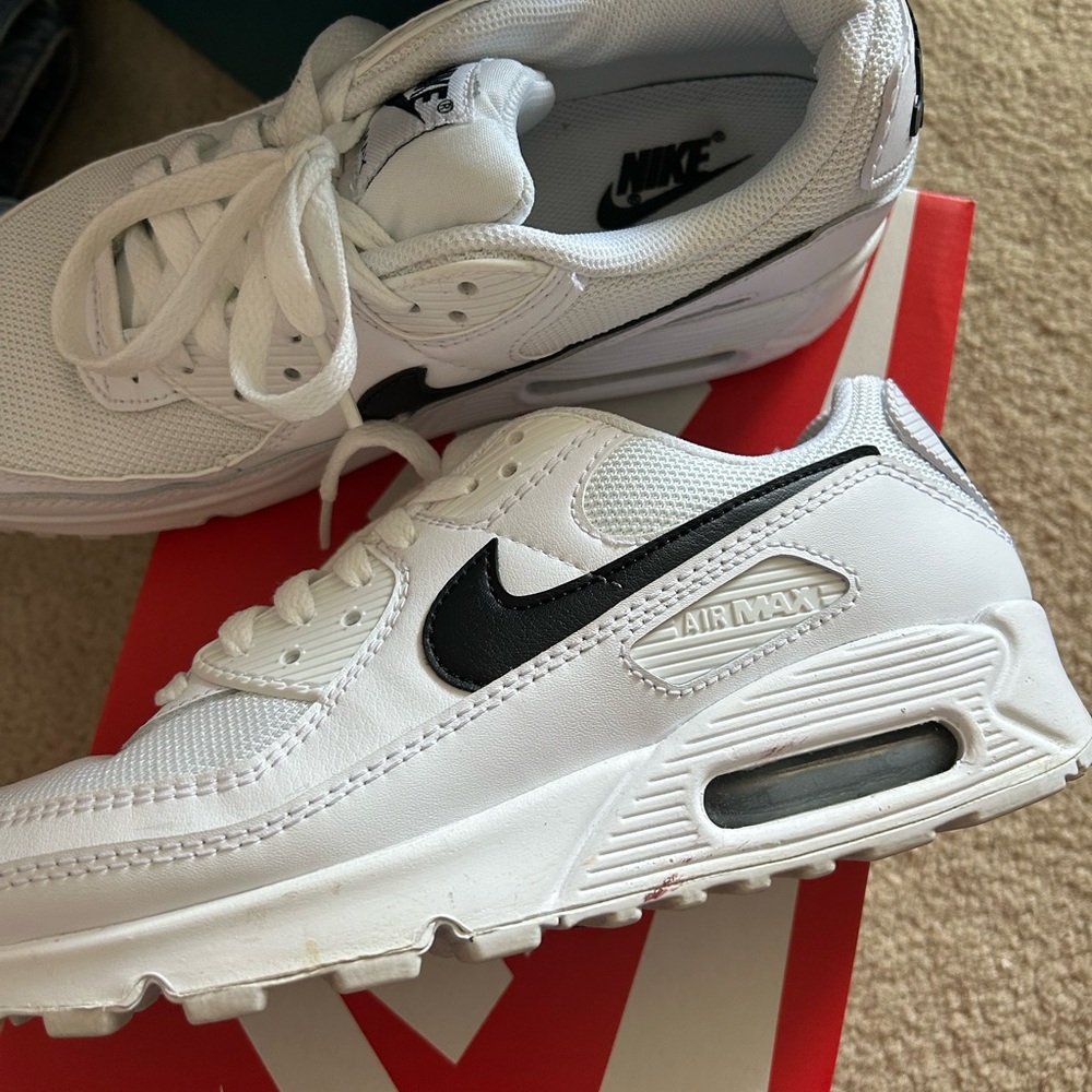 Nike Air Max Women's 8.5